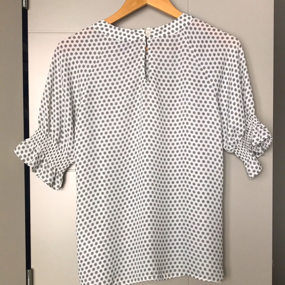 Banana Republic Blouse, size XS - Picture 3 of 3
